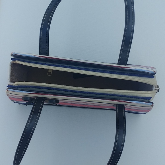 Sturdy Preppy Stripped Black & Red Shoulder Bag - Picture 4 of 6